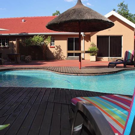 Aalwyns Guesthouse Vanderbijlpark Exterior foto