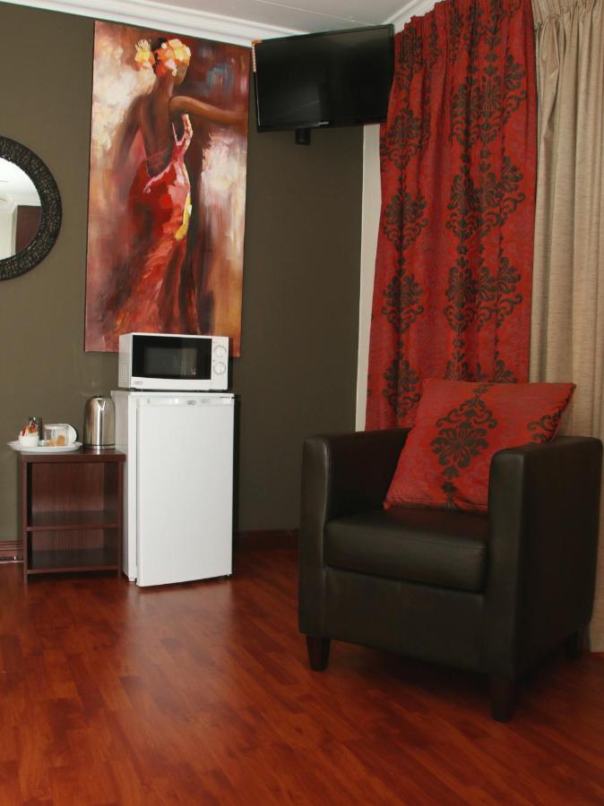 Aalwyns Guesthouse Vanderbijlpark Quarto foto